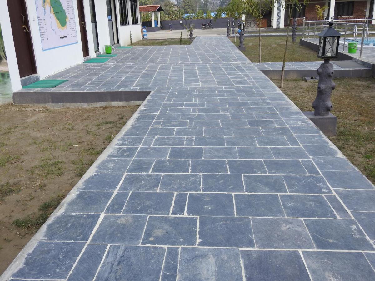 Bardiya Babai Resort Pvt Ltd מראה חיצוני תמונה
