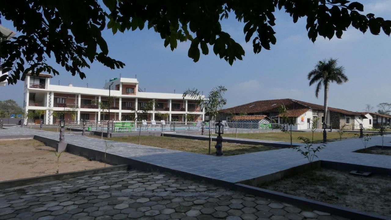 Bardiya Babai Resort Pvt Ltd מראה חיצוני תמונה